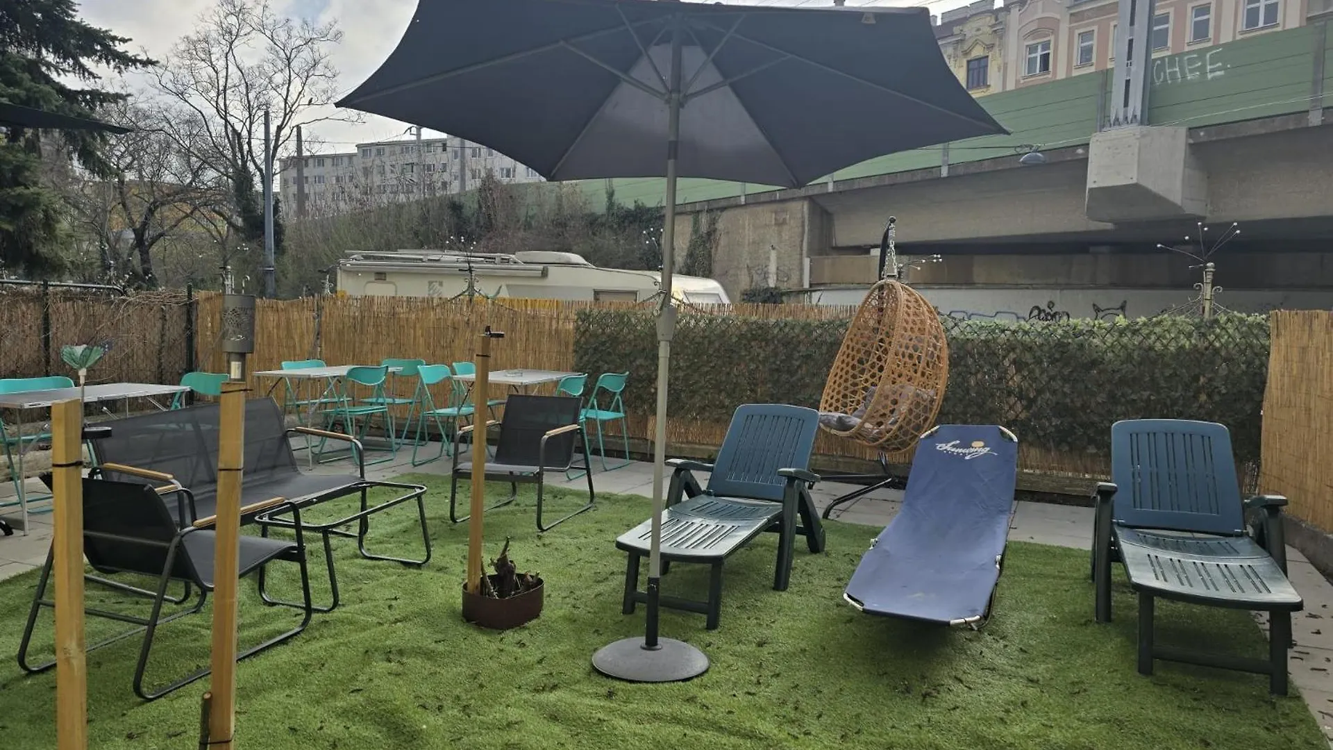 Apartment Spacious & Pleasent 2Br Apt. Near Milenium Tower Vienna